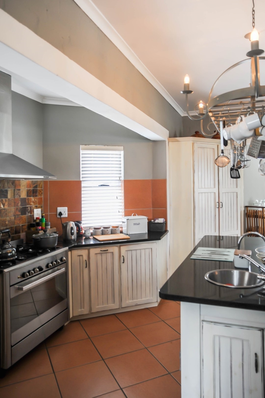 5 Bedroom Property for Sale in Myburgh Park Western Cape